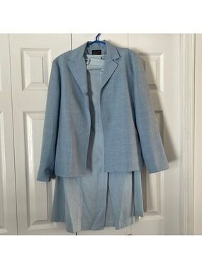 Tosca Blazer And Skirt, Size 10 With Matching Belt❤️‍🔥❤️‍🔥